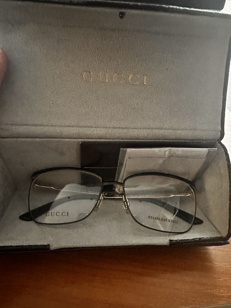 Нови очила на марката Gucci