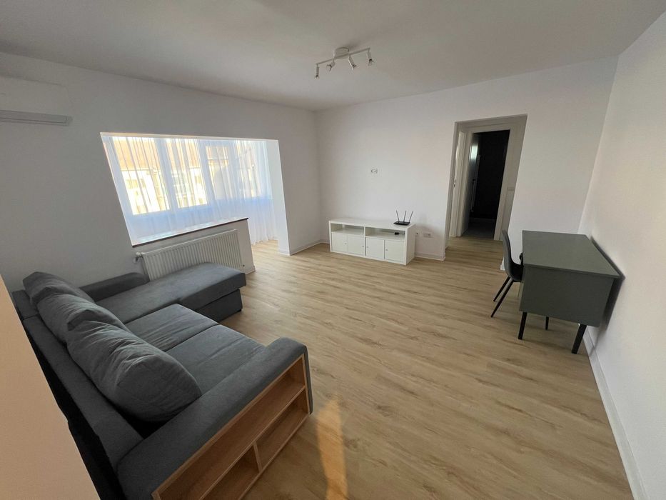 Proprietar inchiriez apartament 2 cam mobilat si utilat in Girocului