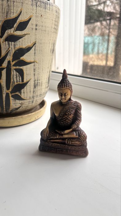 Статуэтка Будды (полистоун, ручная роспись),