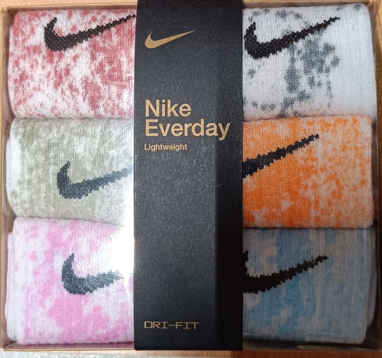 Set 6 perechi Sosete Nike Lungi Colorate Dama