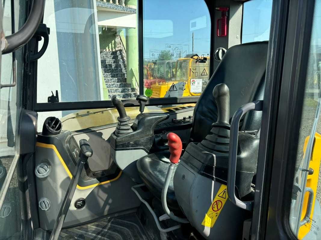 Miniexcavator Volvo ECR88D , 8,5 tone , 2014