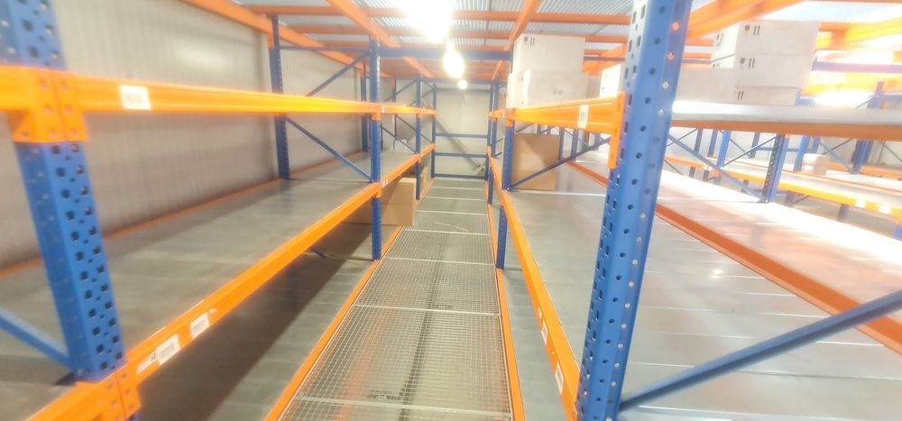 Rafturi metalice