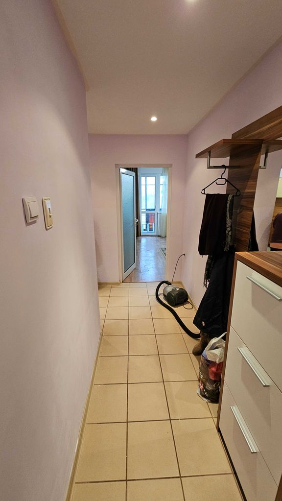 Продава се Двустаен апартамент в Разград, Лудогорие - 67 кв.м за 1294 €/кв.м - Снимка #1