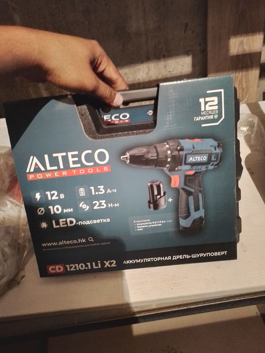 Новый Дрель шуруповерт alteco на батарейках