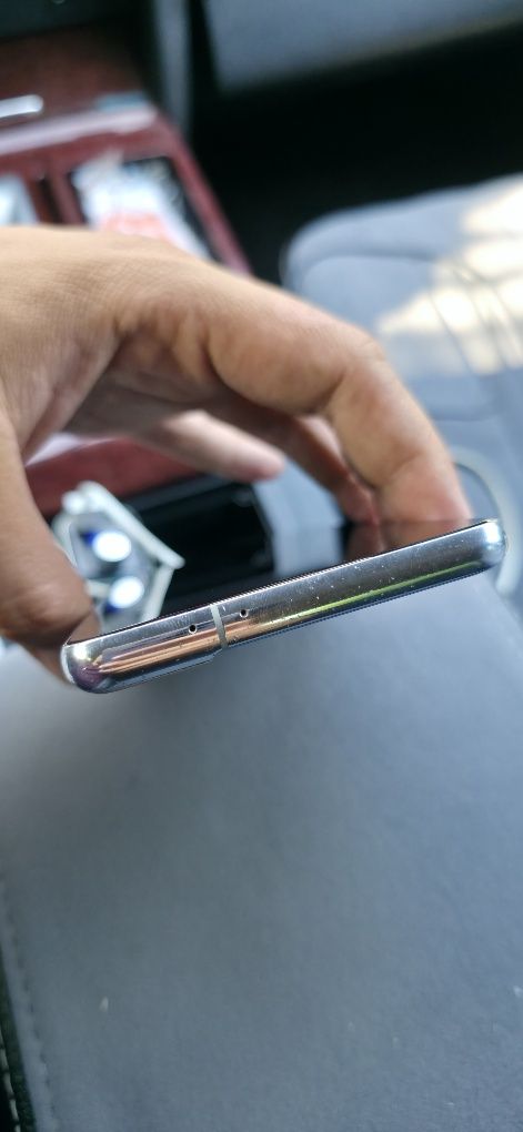 Самсунг S21 Plus