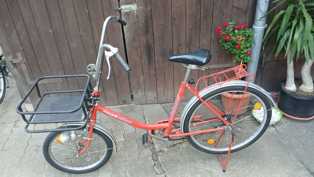 Bicicleta de vânzare