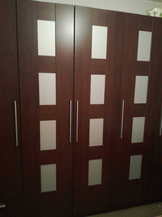 Canapele, dulapuri, mese, scaune, dulapuri, cuiere, etzc,italia ieftin