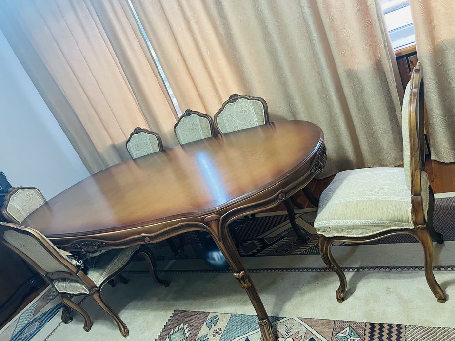 Стол из чистого дерева! в комплекте со стульями!