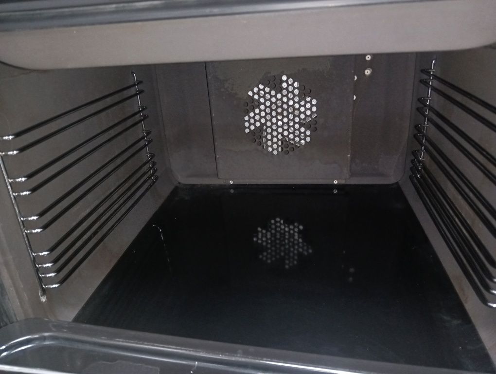 Уникална печка с керамичен плот Voss Electrolux с 2 години гаранция