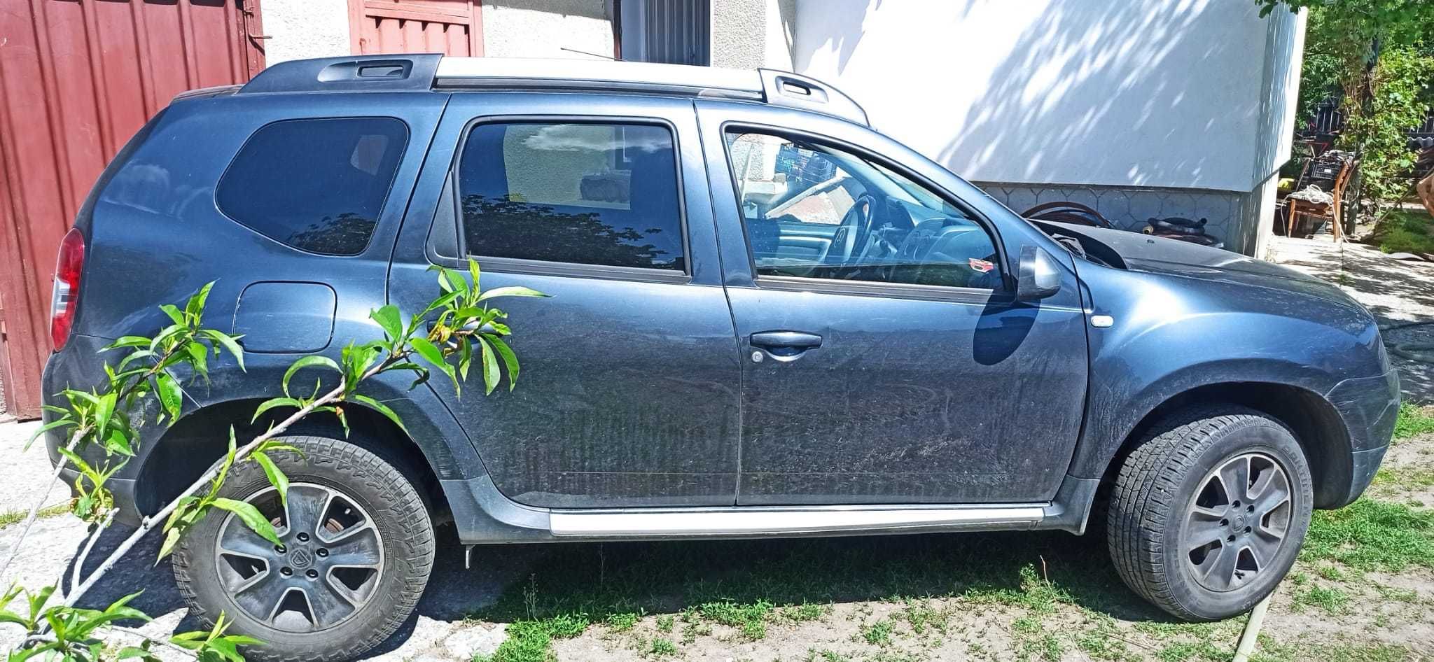 Dacia Duster  motor diesel 1.5 an 2017 , km 100000 in crește.