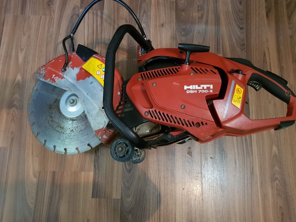Hilti DSH 700-X,drujbă de tăiat beton,cu pompă de apă,fabricație 2023.