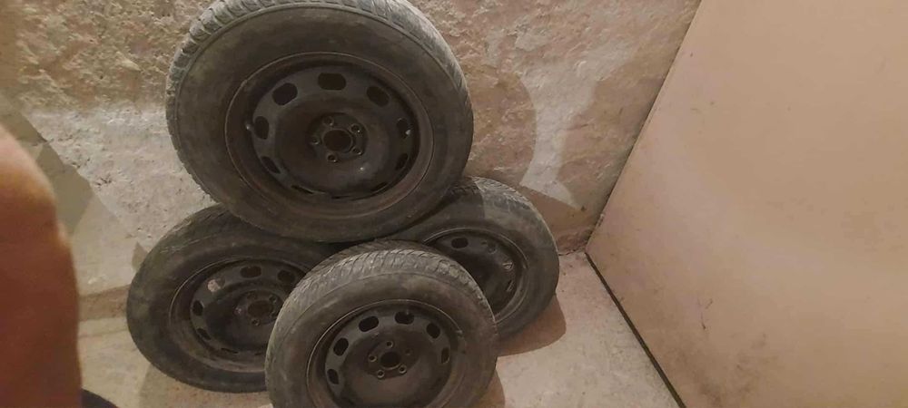 Гуми с джанти 5x100 15"