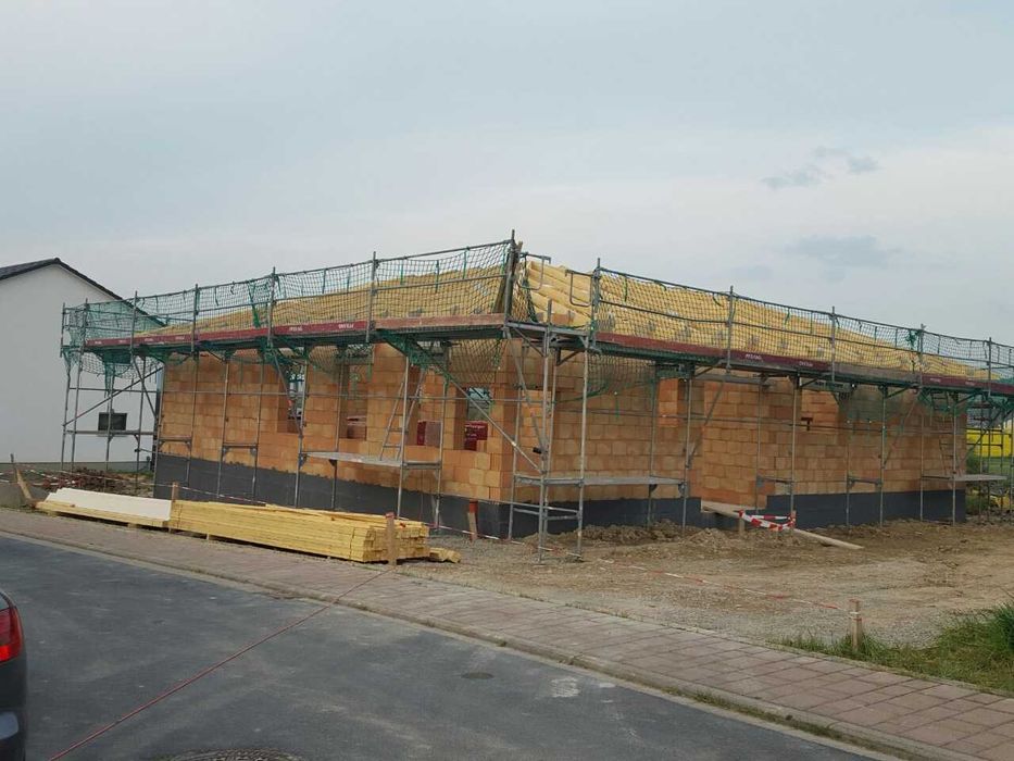 ДОМЕЛИК ООД  Строителство и ремонти