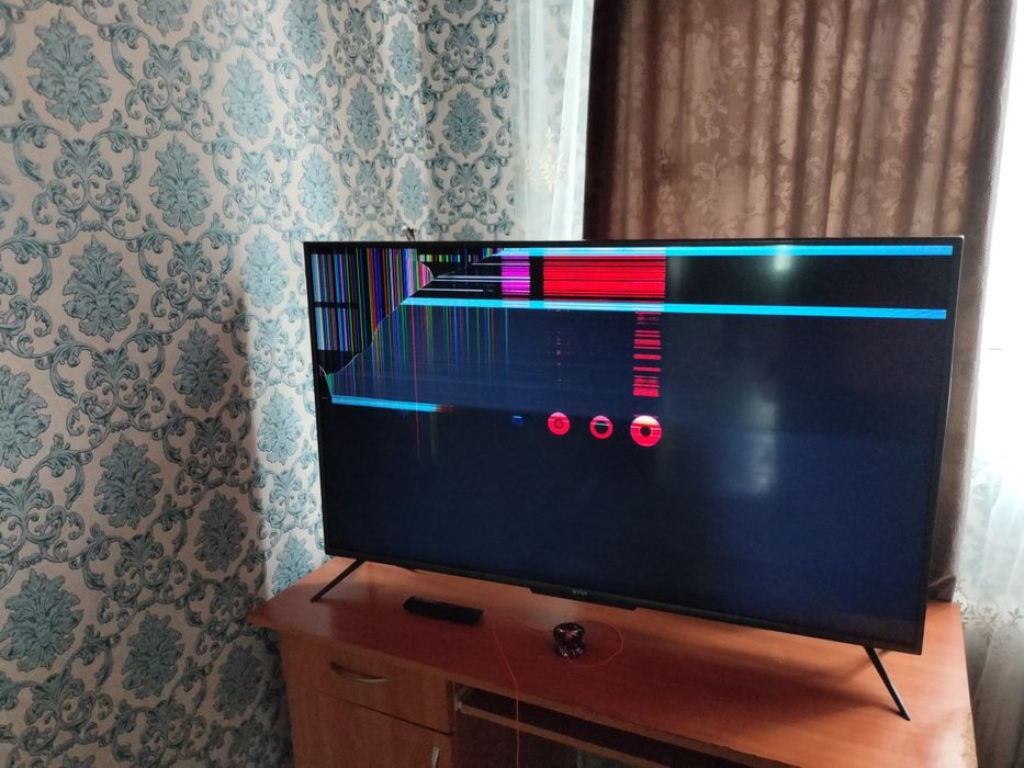 Телевизор на запчасти