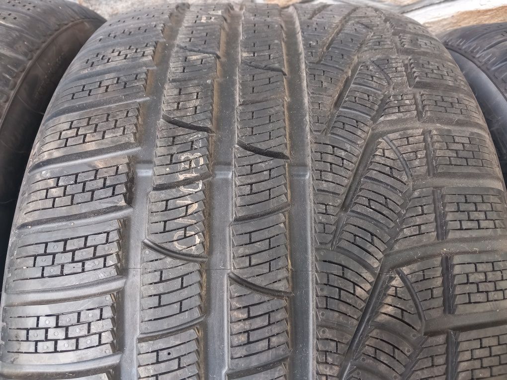 Чисто нови гуми 19цола Pirelli-sottozero-295/35/19.зимни.2016година.