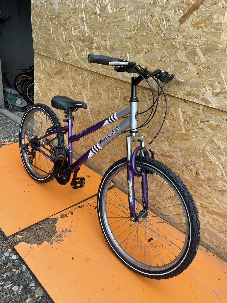Bicicleta cadru dama bronx roti 24”