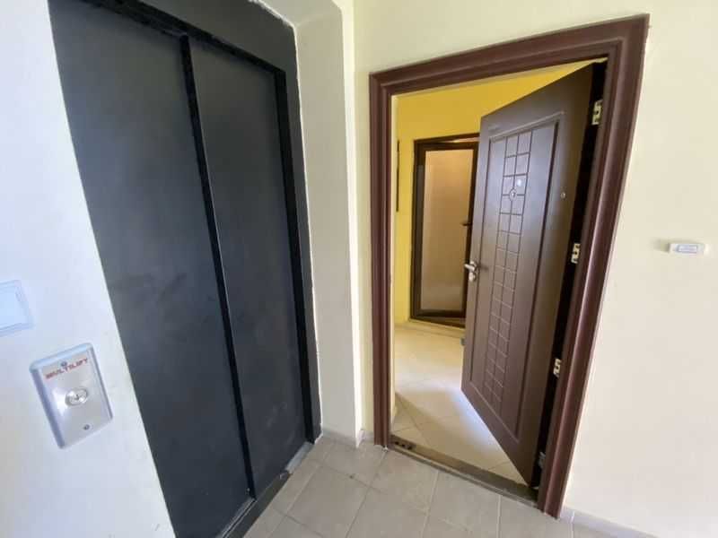 Дава се под наем Двустаен апартамент в Бургас, Лазур - 66 кв.м за 195 € - Снимка #4