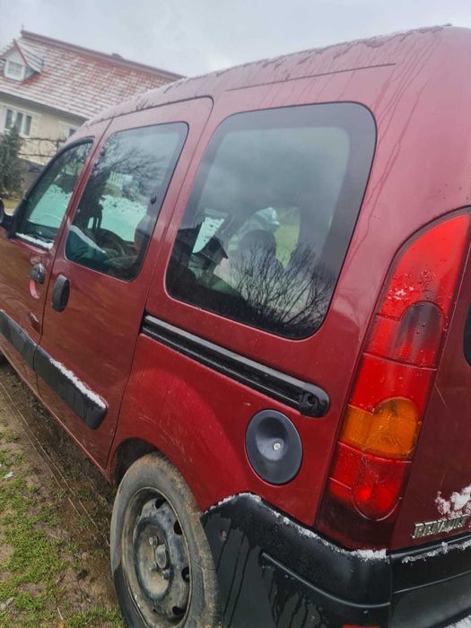 Dezmembrez Renault Kango