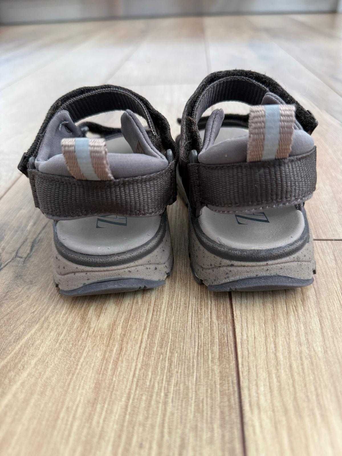 Zara 24 sandale copii baieti