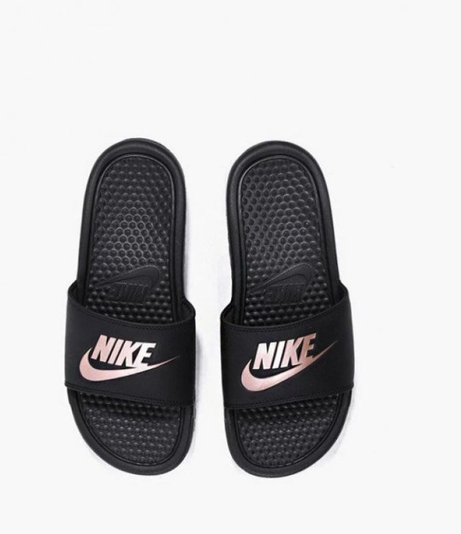 Șlapi Nike negru cu roz