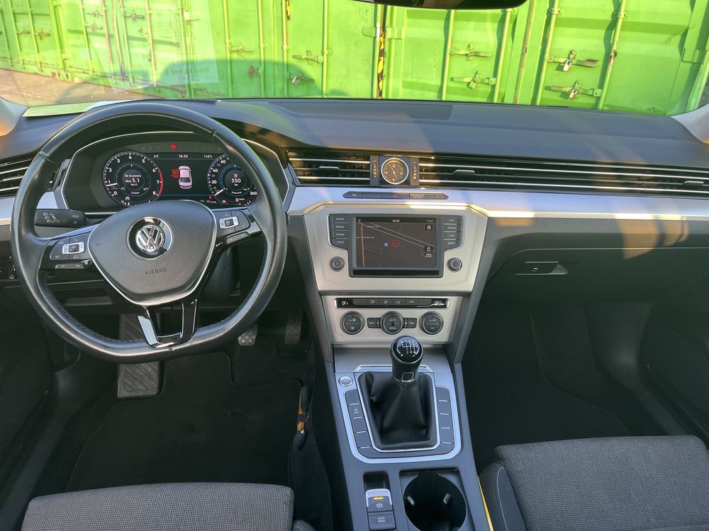 Vw Passat - virtual cockpit - 150 CP - benzina - schimb / variante