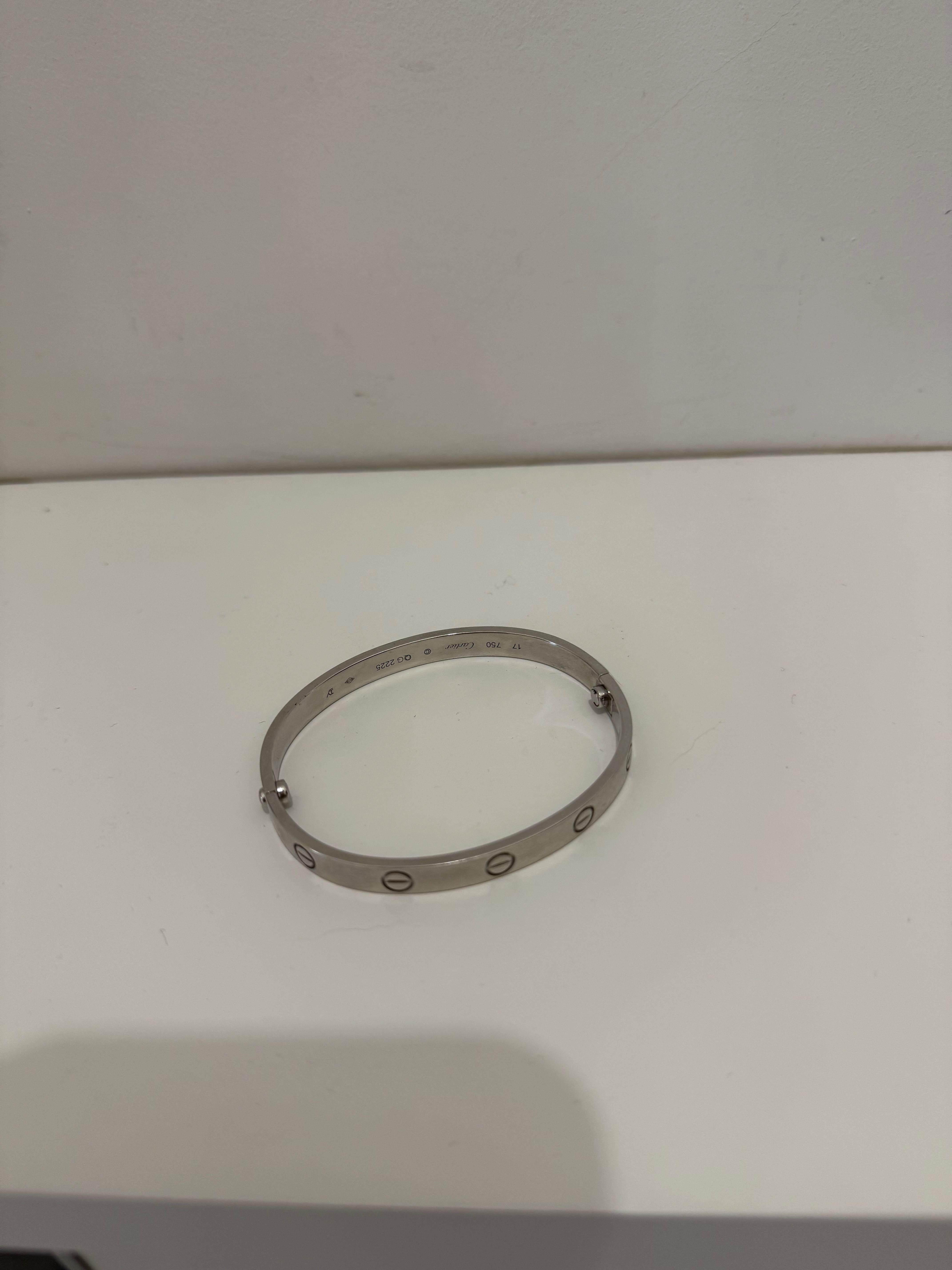 Бяло злато гривна Cartier