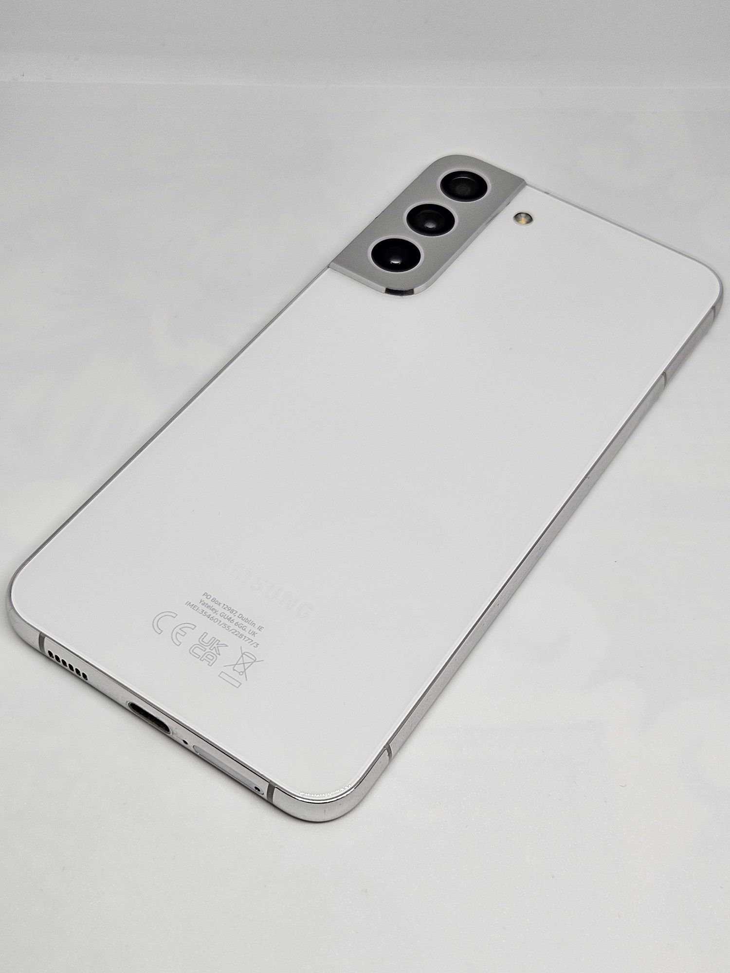 Samsung Galaxy S22 Plus 128Gb/8Ram White Като нов