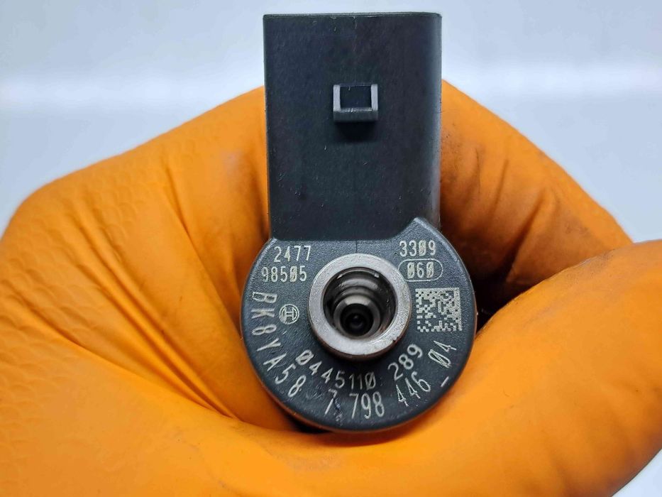 Injector  Bmw 1 (E81, E87) [Fabr 2004-2010] 7798446-04 2.0D N47D20 105