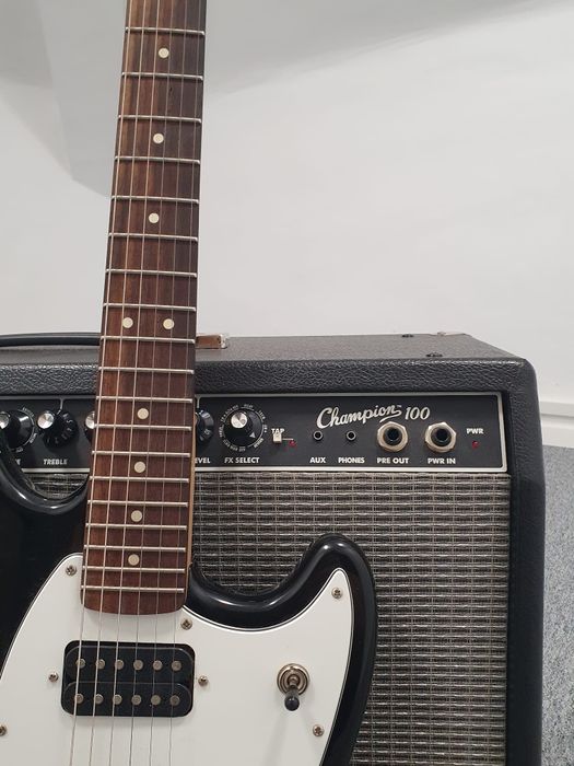 Set Amp Fender Champion 100 + Squier Bullet Mustang chitara electrica