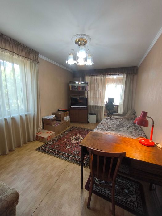 Авиасозлар 1 а Кадышева 1в2/3/4 кирпич 43м²