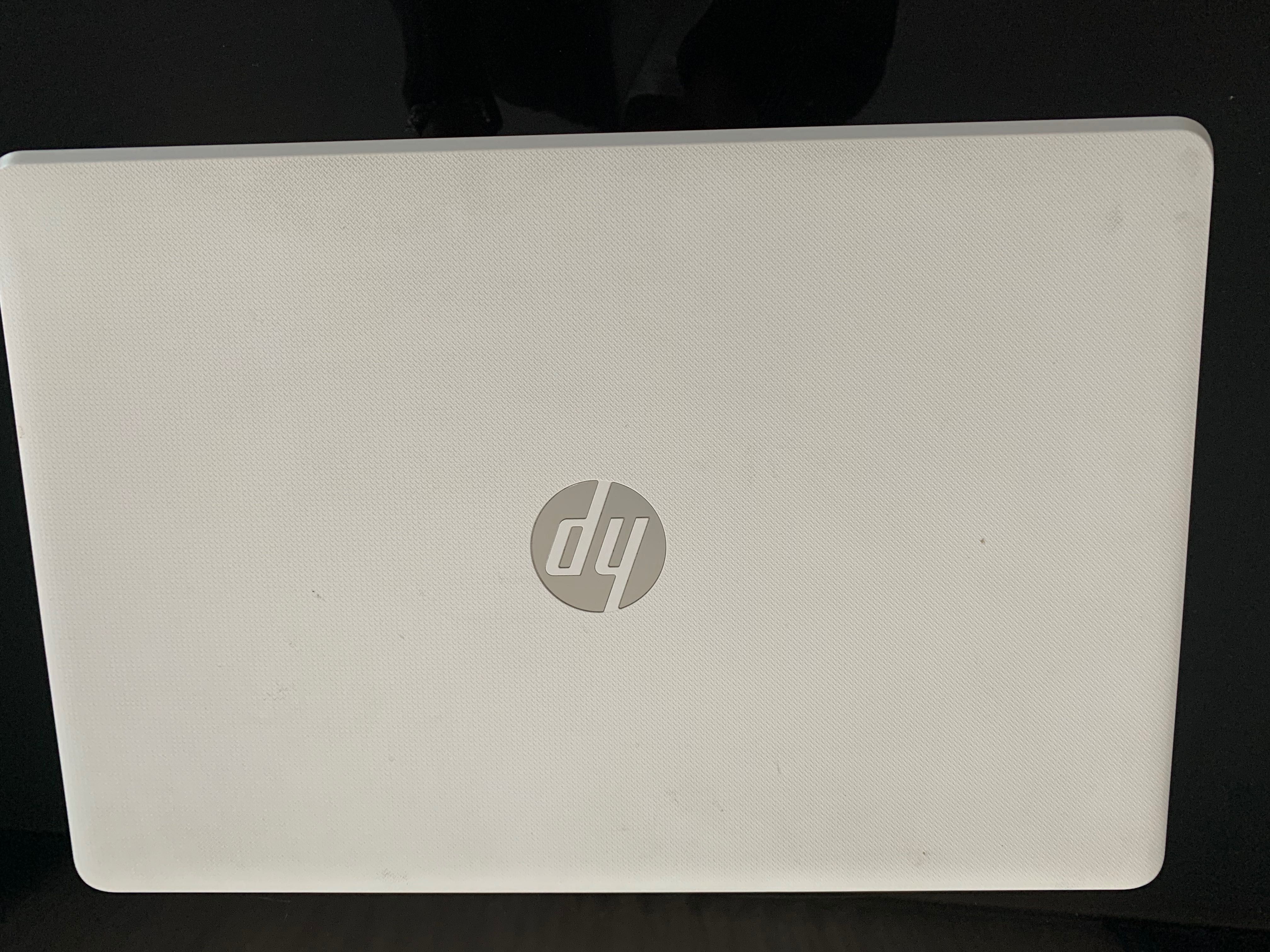 Vand laptop HP aproape nou