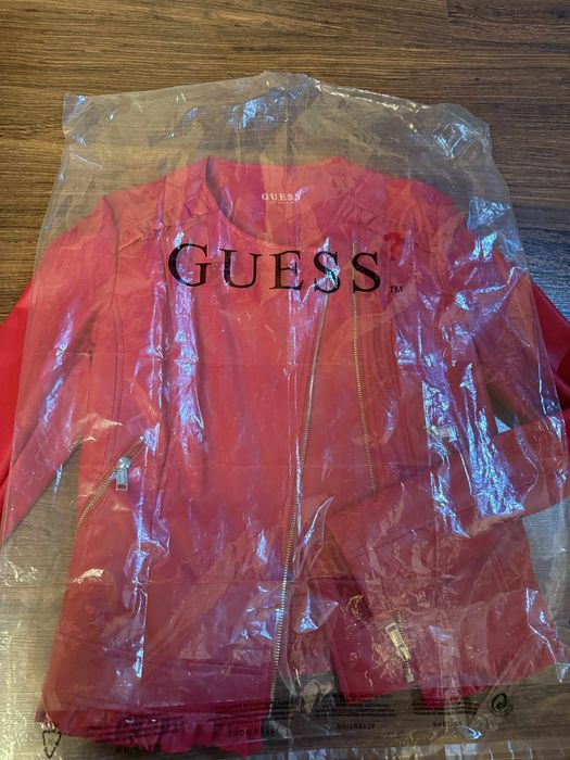 Дамски якета Guess
