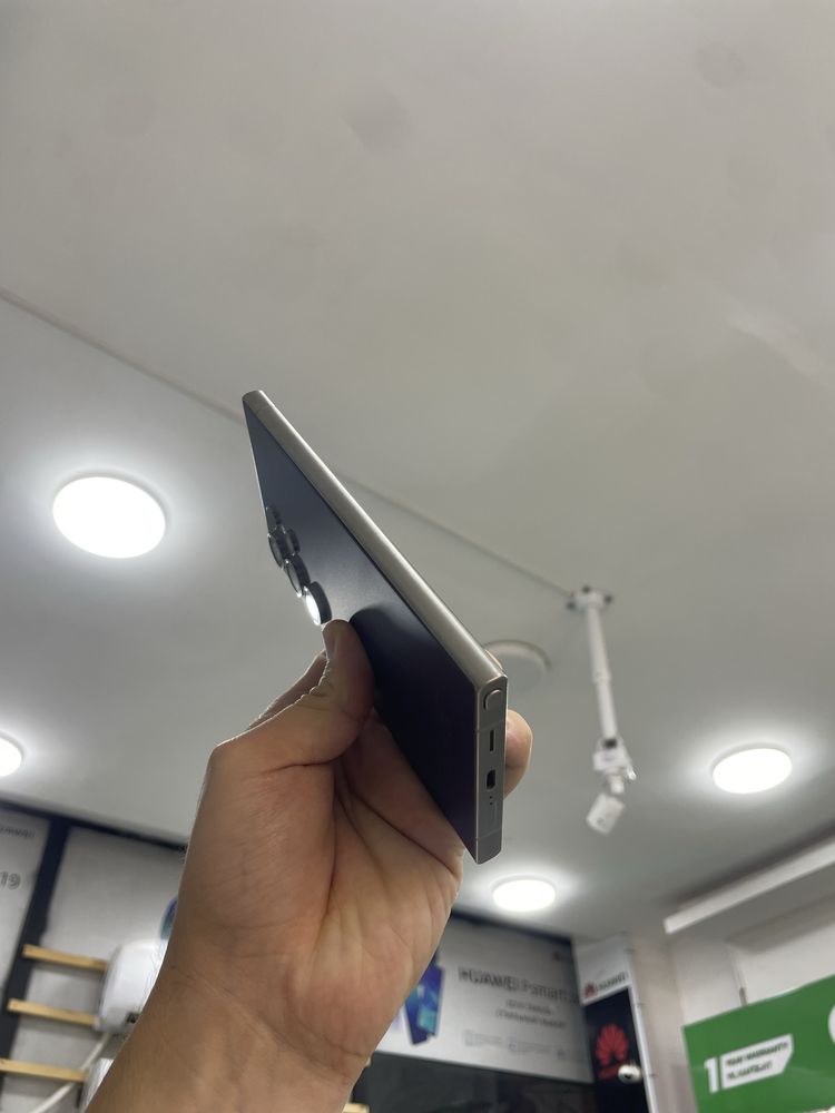 Samsung s24 ultra wetnam