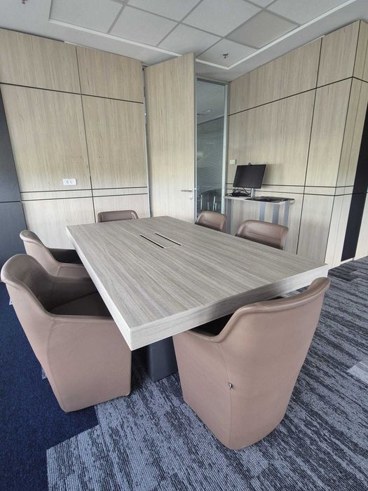 Masa + fotolii colecția JERA, LAS Mobili (Italia), pentru cunoscatori