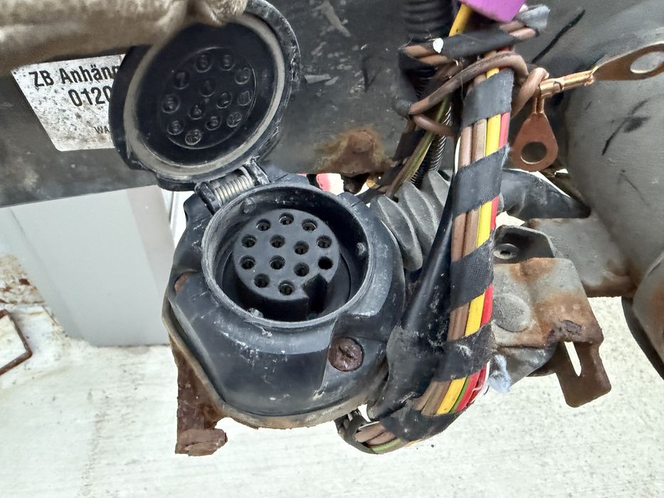 ОРИГИНАЛЕН Сваляем Се Теглич за -VW TOURAN 1T1/1T2/1T3 2003г-2015г-