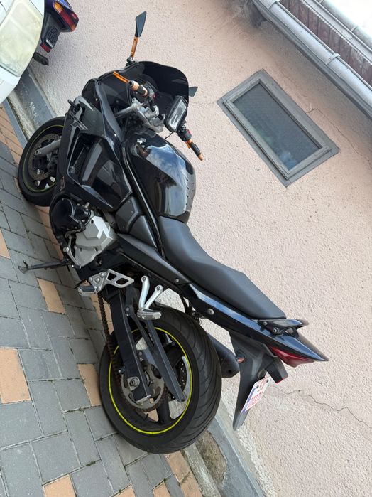 Suzuki gsx650f casca scorpion