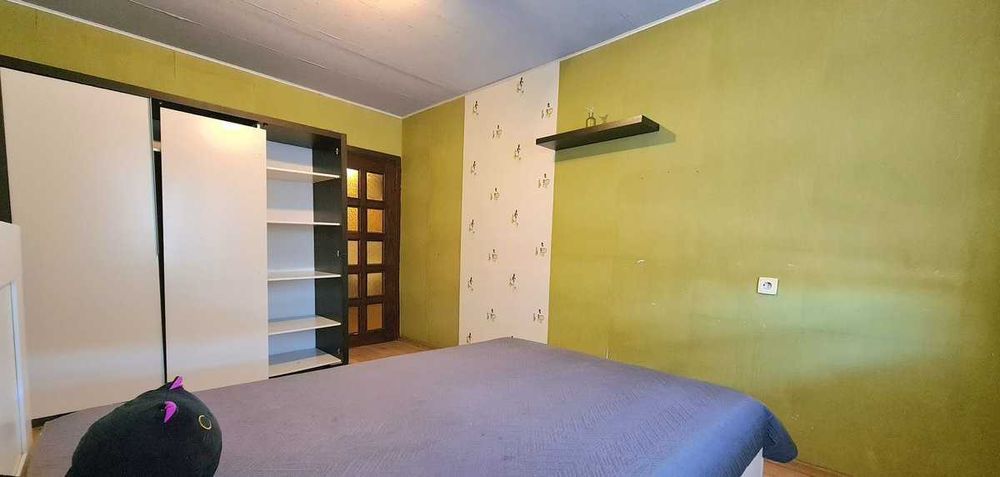 Дава се под наем Двустаен апартамент в Бургас, Славейков - 65 кв.м за 382.5 € - Снимка #2