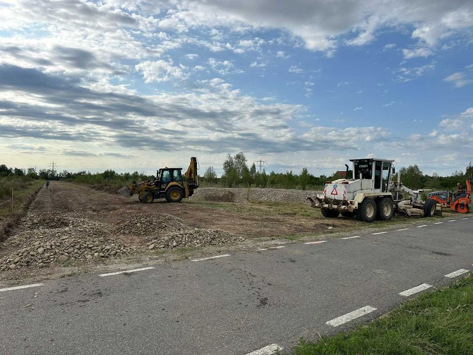 Vand teren 10277 mp Razvad PUZ si AC aprobate pt case si apartamente