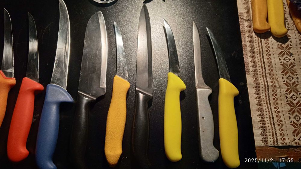 Ascut cuțite în Reghin.Tocilarie. 7 lei.