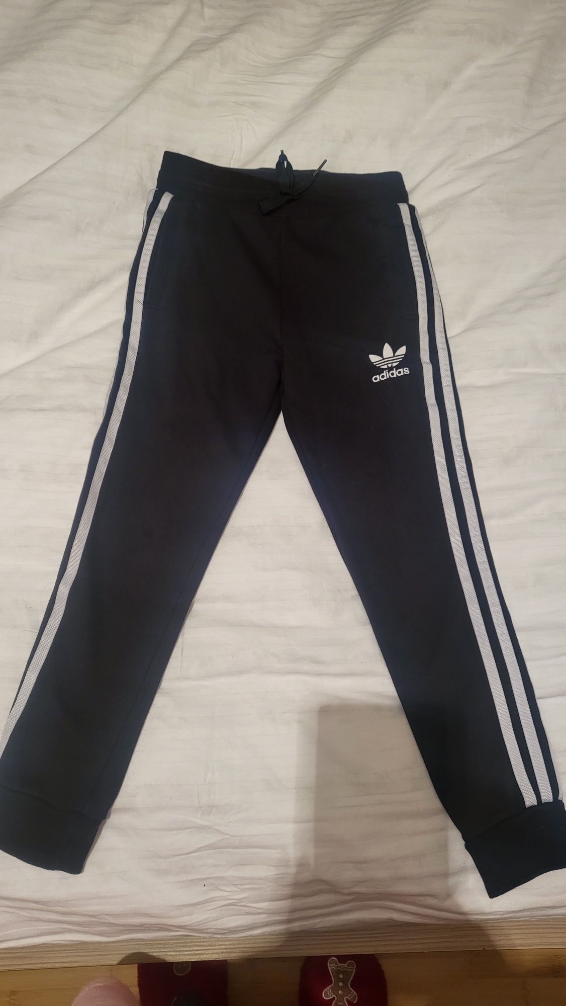 Pantaloni adidas,ovs,zara