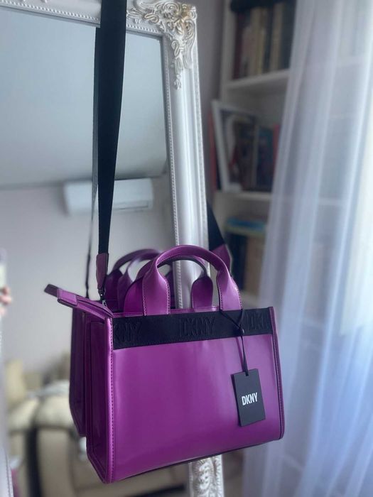 Нова чанта от dkny, дължина 26,5 см