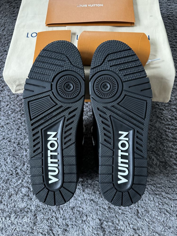 Louis Vuitton Trainers Black