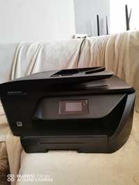 Мултифункционално устройство HP OfficeJet 6950