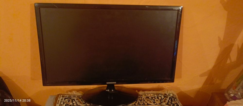 Монитор компьютерный