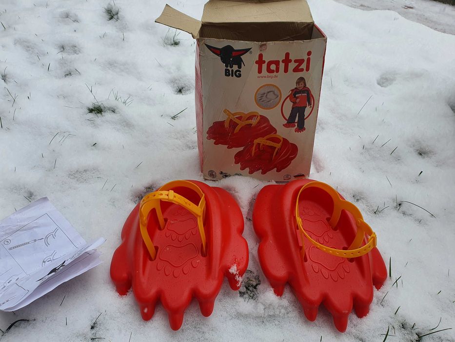 Forme de nisip sau zăpadă Yeti de la BIG