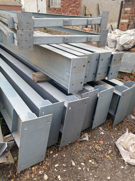 Метална конструкция (в разглобен вид)