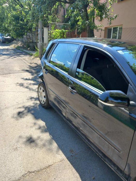 Продава се поло  на части