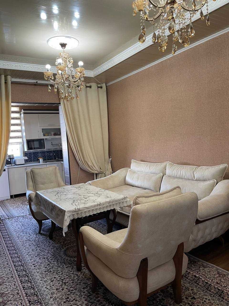 СРОЧНО !! Продается квартира в Яшнабаде 4/4/9 ( 100 кв/м ) Тузел 3