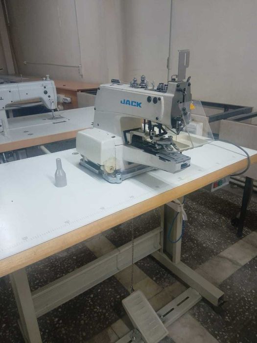 Пуговичная машина Jack JK-T373. Б/У.