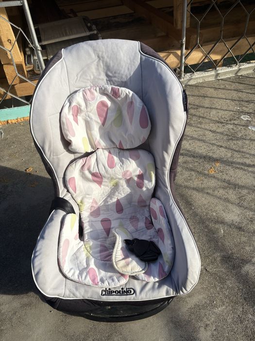 Столче за автомобил